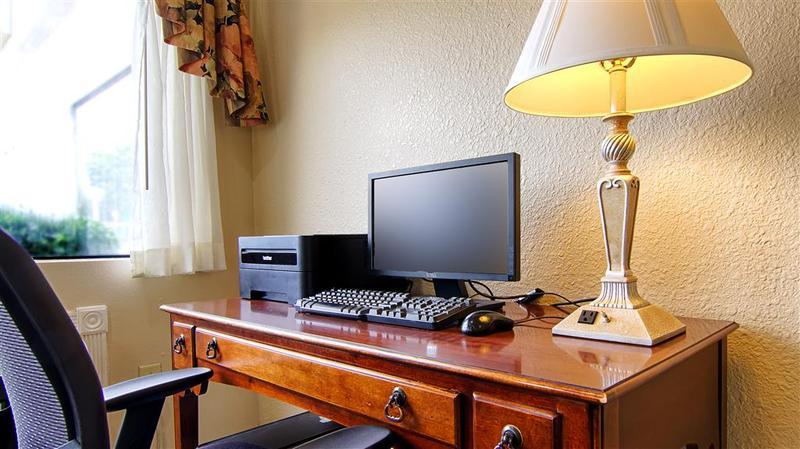 Best Western Ville Platte Bagian luar foto