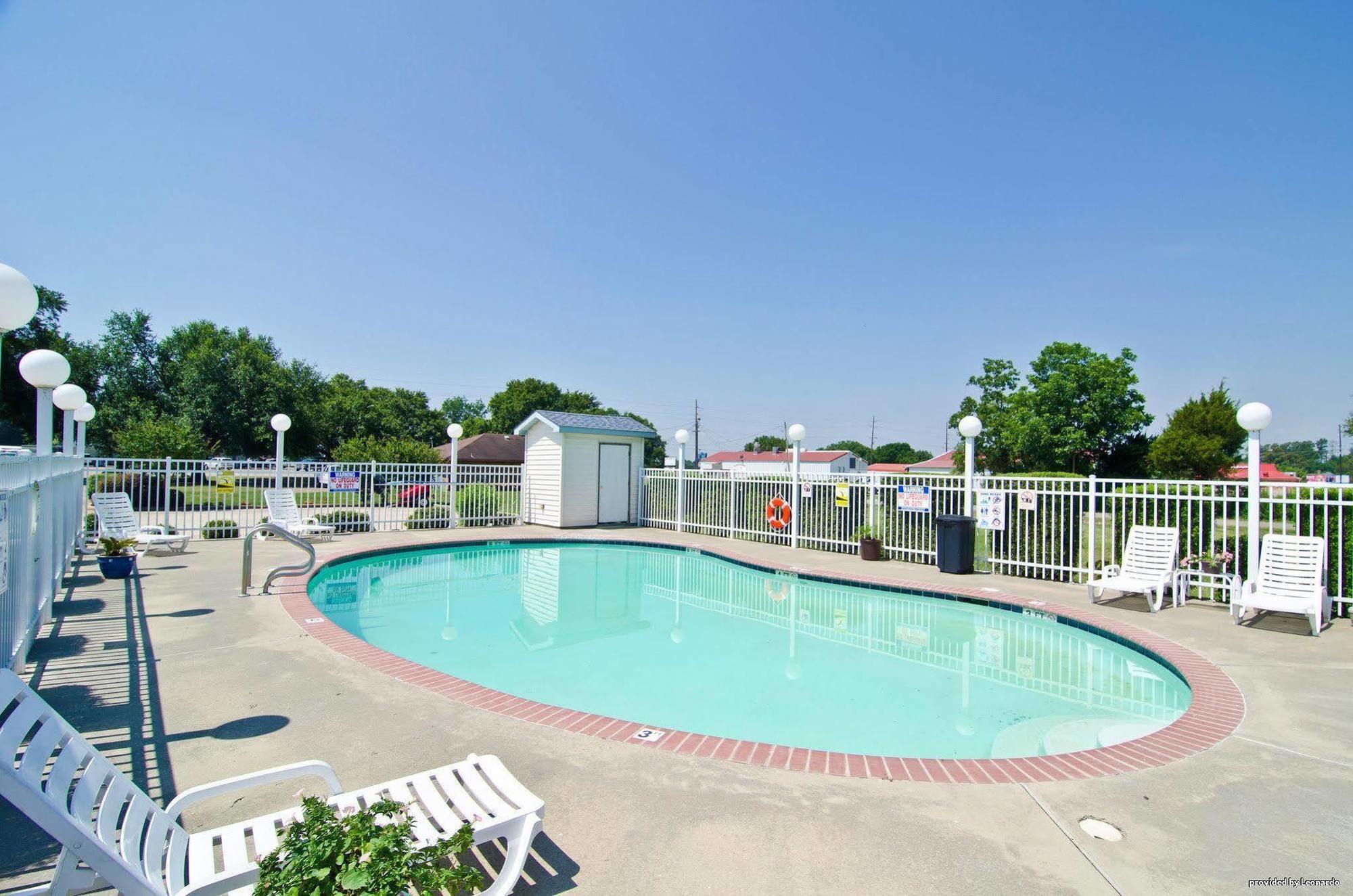 Best Western Ville Platte Bagian luar foto