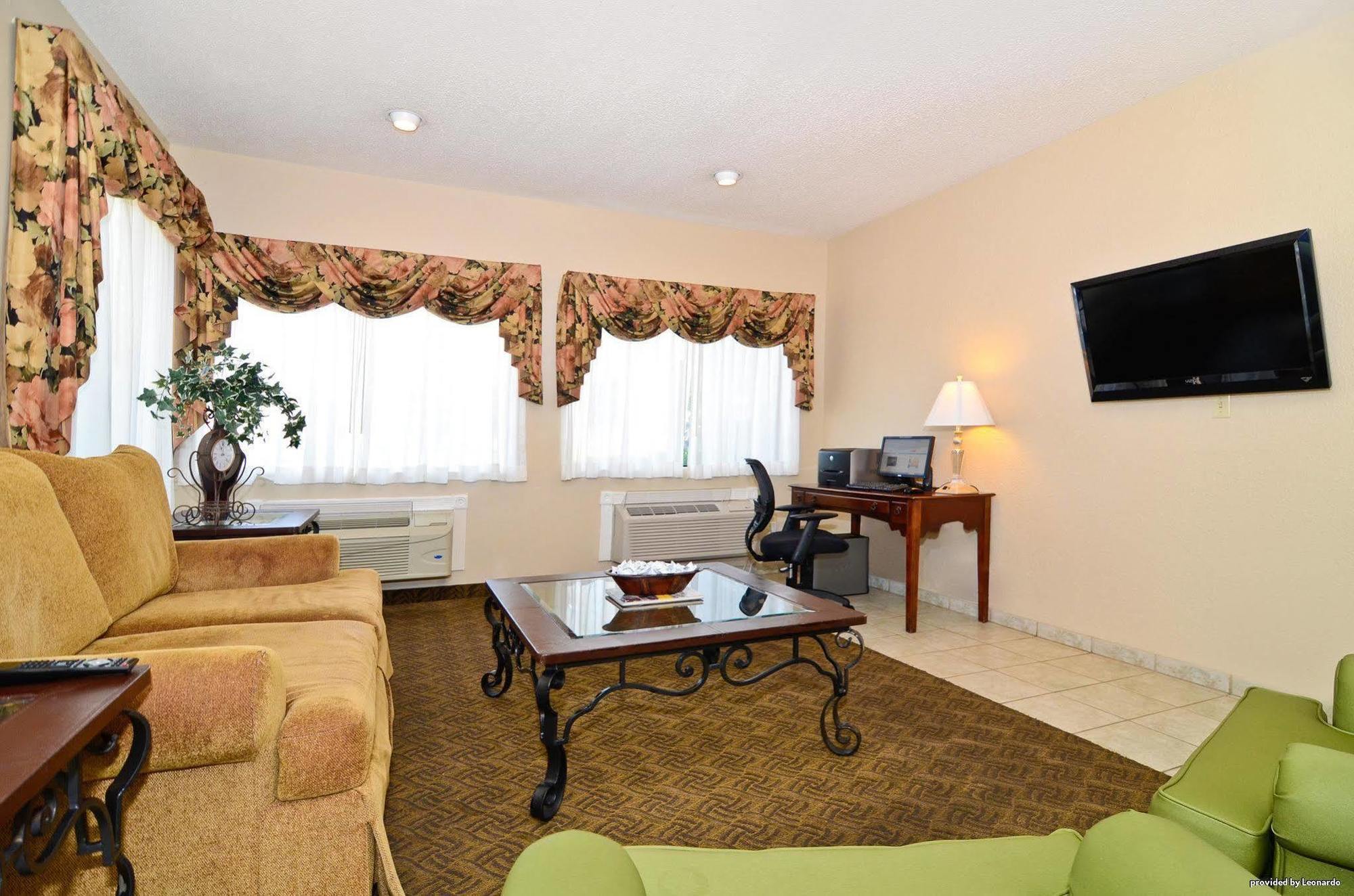 Best Western Ville Platte Bagian luar foto