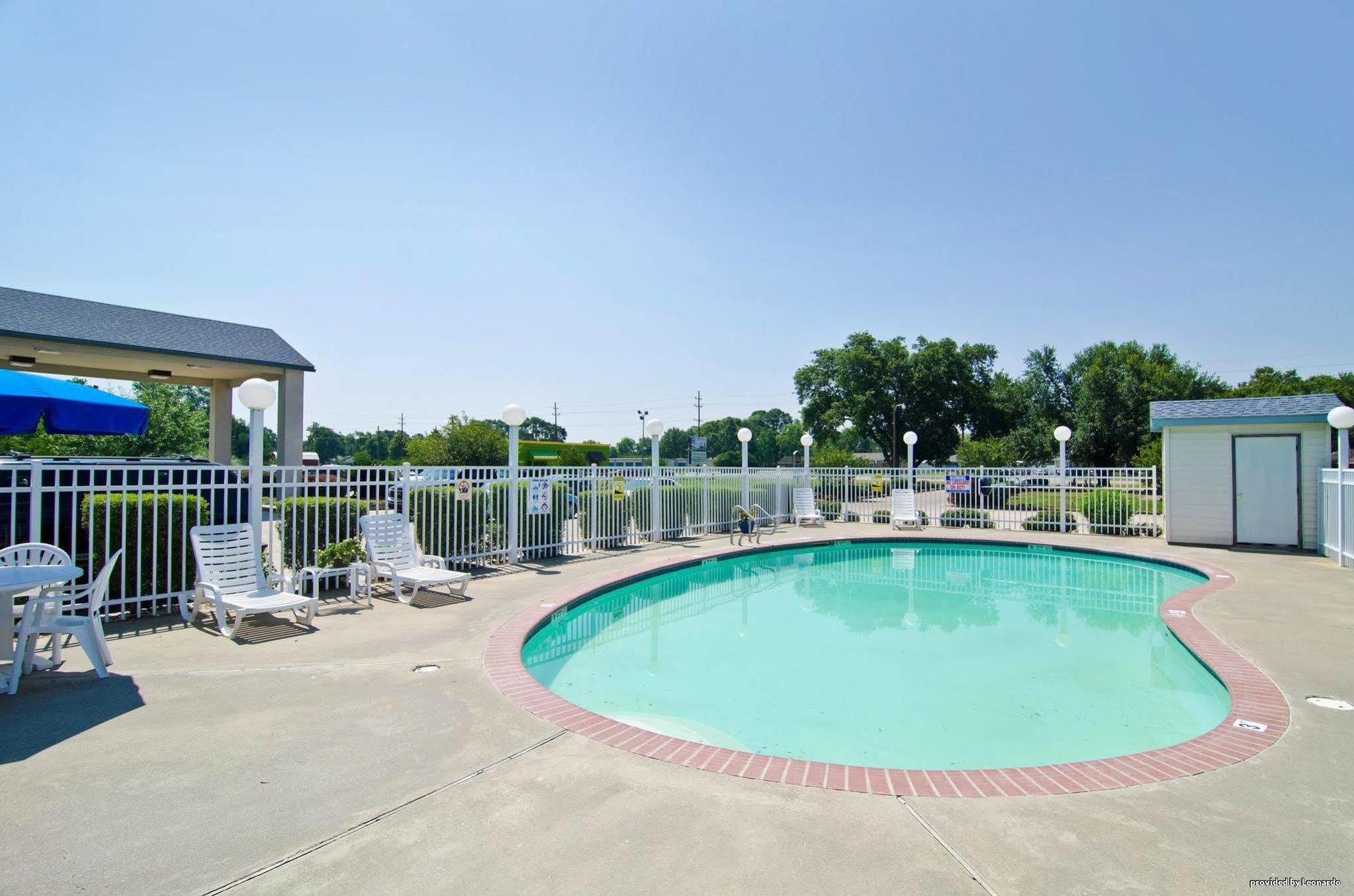 Best Western Ville Platte Bagian luar foto