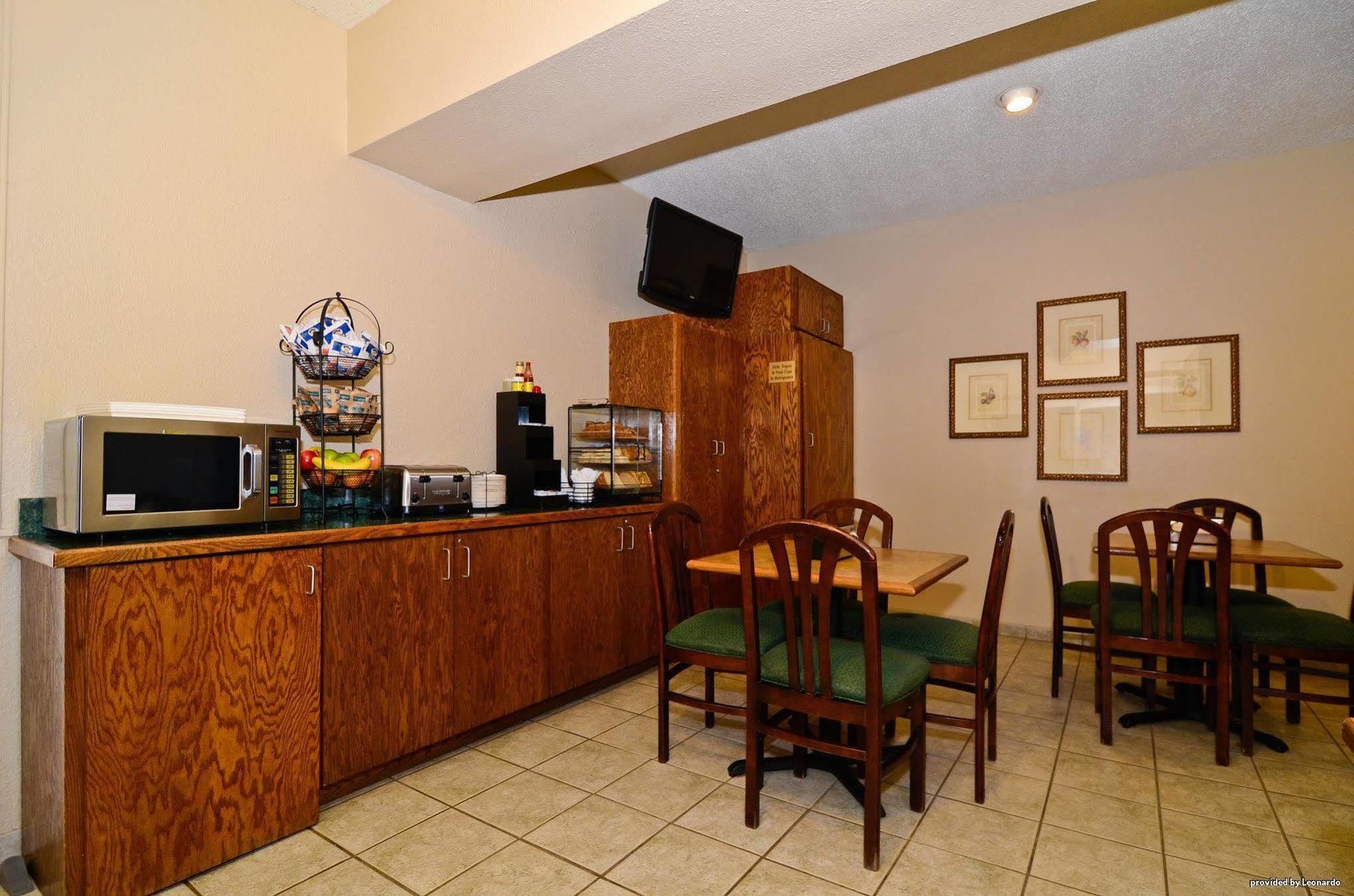 Best Western Ville Platte Bagian luar foto